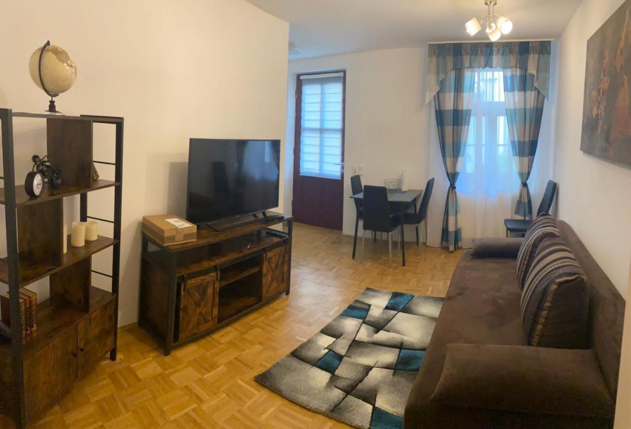 פירנה Apartment Altstadt 2 מראה חיצוני תמונה